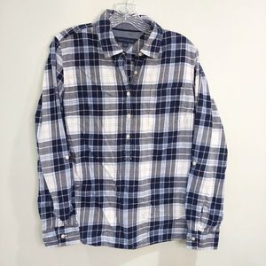 Tommy Hilfiger flannel shirt Large plaid blue white half button pocket collared